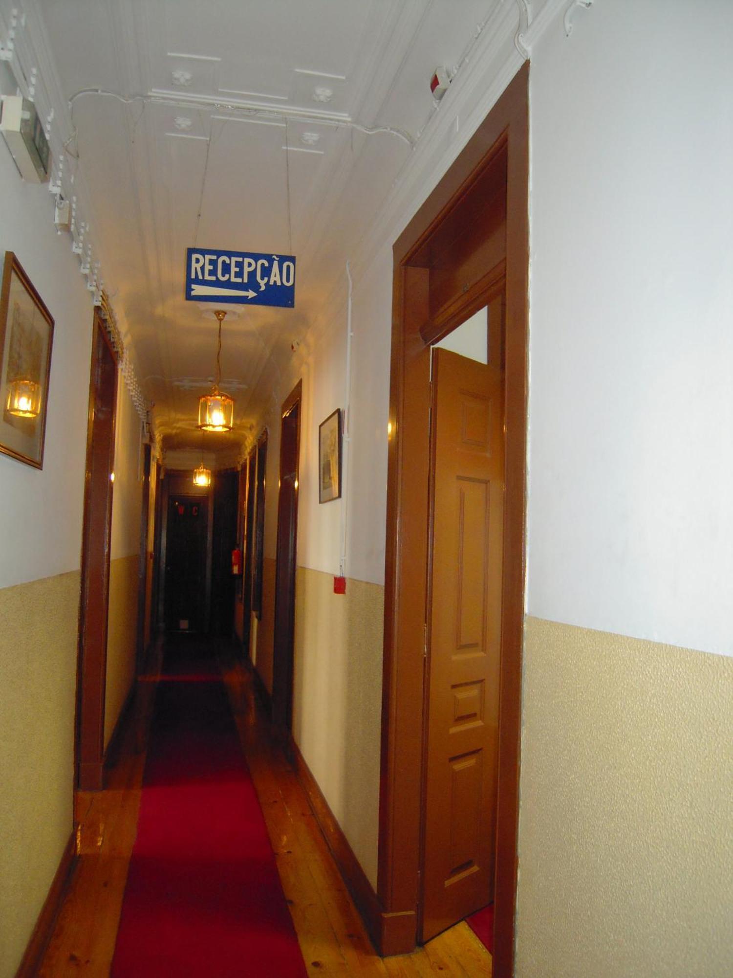 קוימברה Guesthouse Lusa Atenas מראה חיצוני תמונה