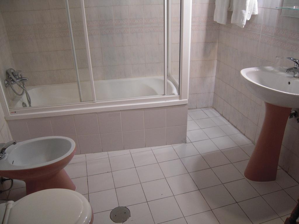 קוימברה Guesthouse Lusa Atenas מראה חיצוני תמונה
