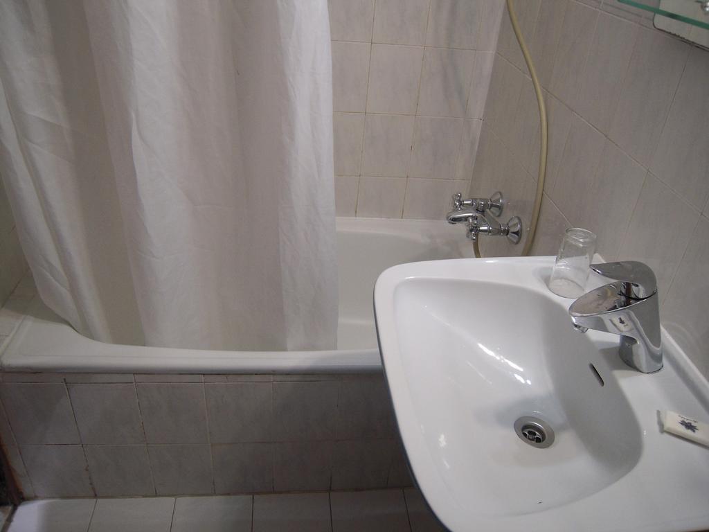 קוימברה Guesthouse Lusa Atenas מראה חיצוני תמונה